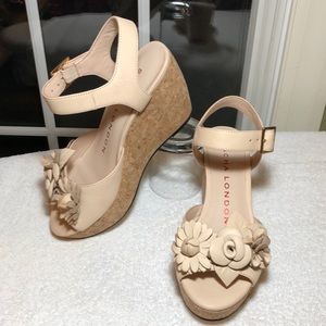 NWOT! Sacha London Tan Leather Wedges w/ Leather Flowers